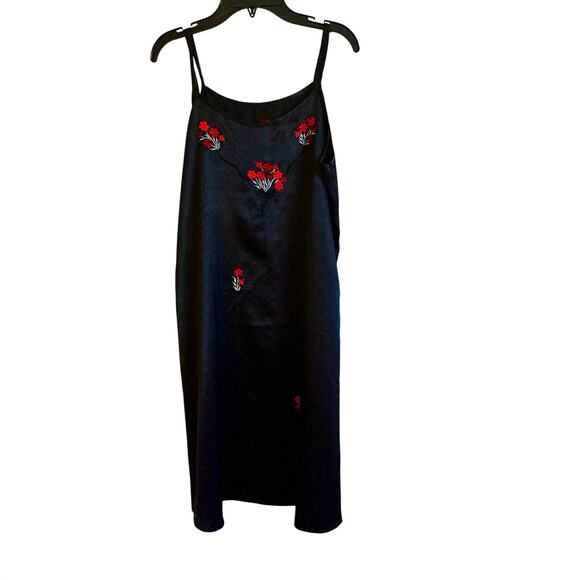 Vintage Dresses & Skirts - vintage y2k black satin floral embroidered slip dress